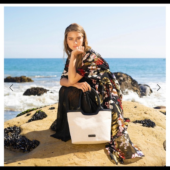 RACHEL ZOE Capri Tote Natural canvas
Vegan leathe - Picture 2 of 4